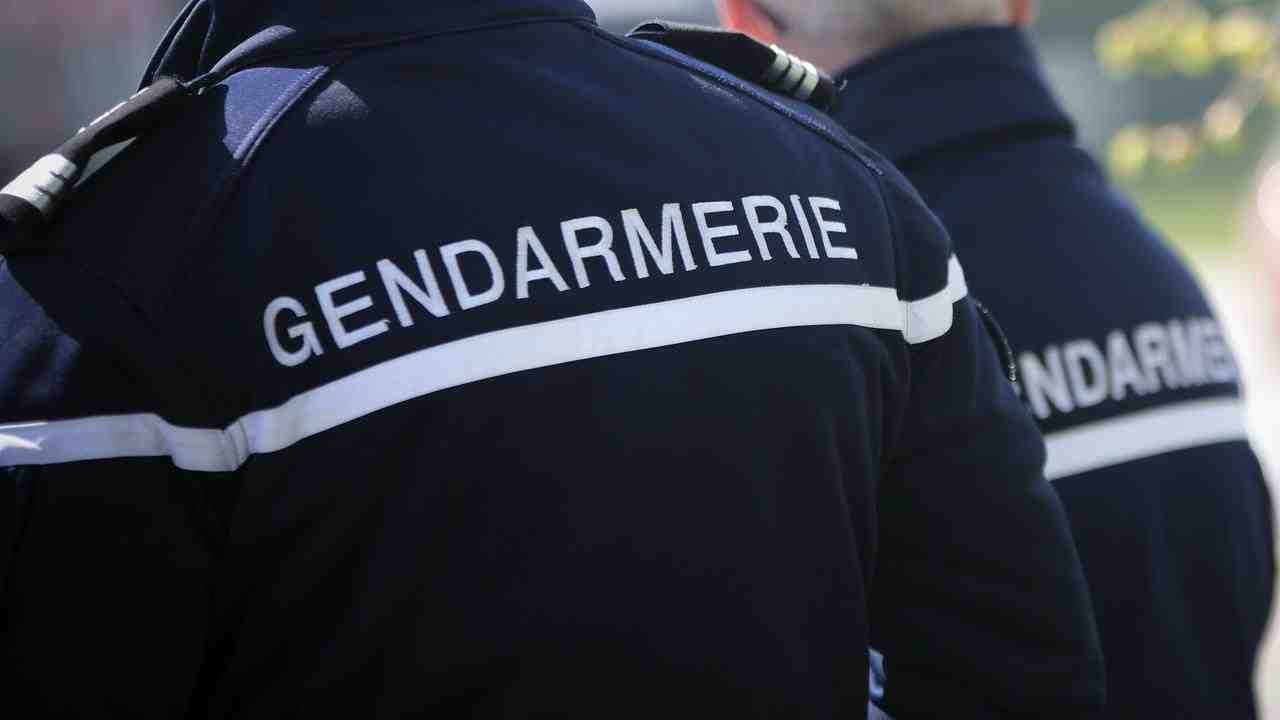 gendarmes, grades